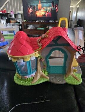 Honey Bee Acres Tea Cup Party House